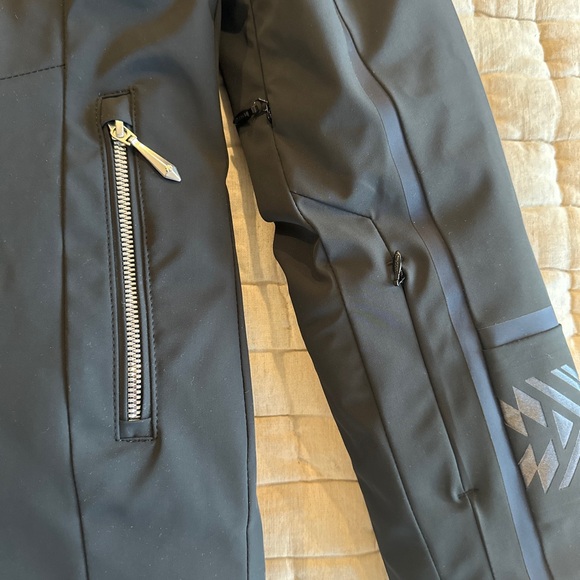 Descente ski parka size 6 - Picture 5 of 8